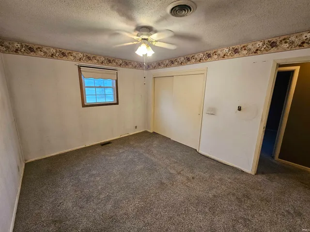 $109,900 | 301 Hickory Street, Oaktown, IN 47561