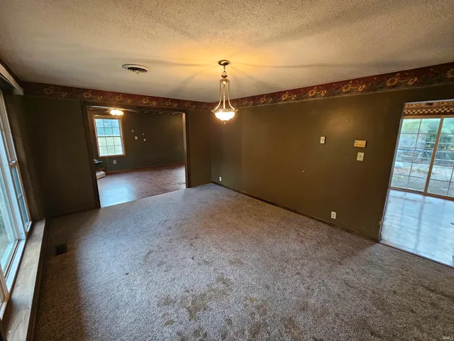 $109,900 | 301 Hickory Street, Oaktown, IN 47561