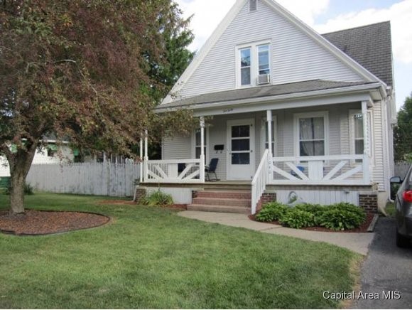 1040 West Elliott Avenue Springfield, IL 62702 - Photo 1 of 24
