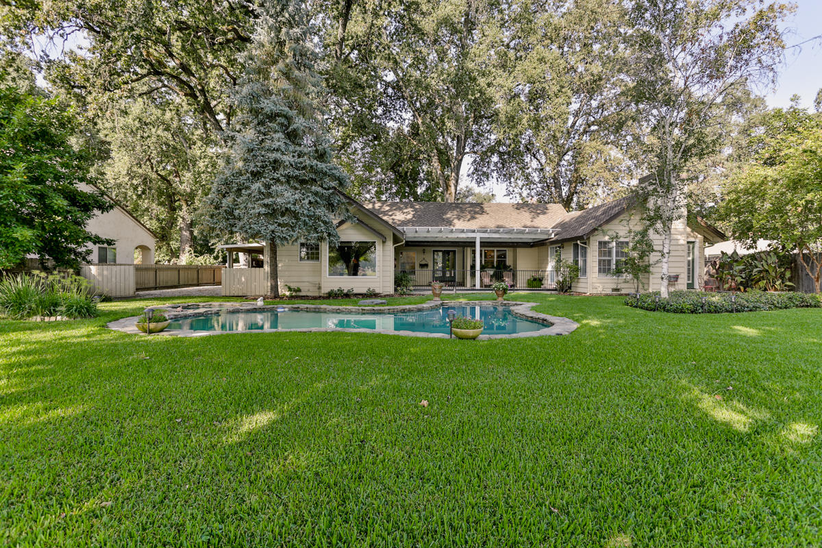 6661 Riverside Drive Redding, CA 96001 - Photo 7 of 33 untitled (17 of 138)