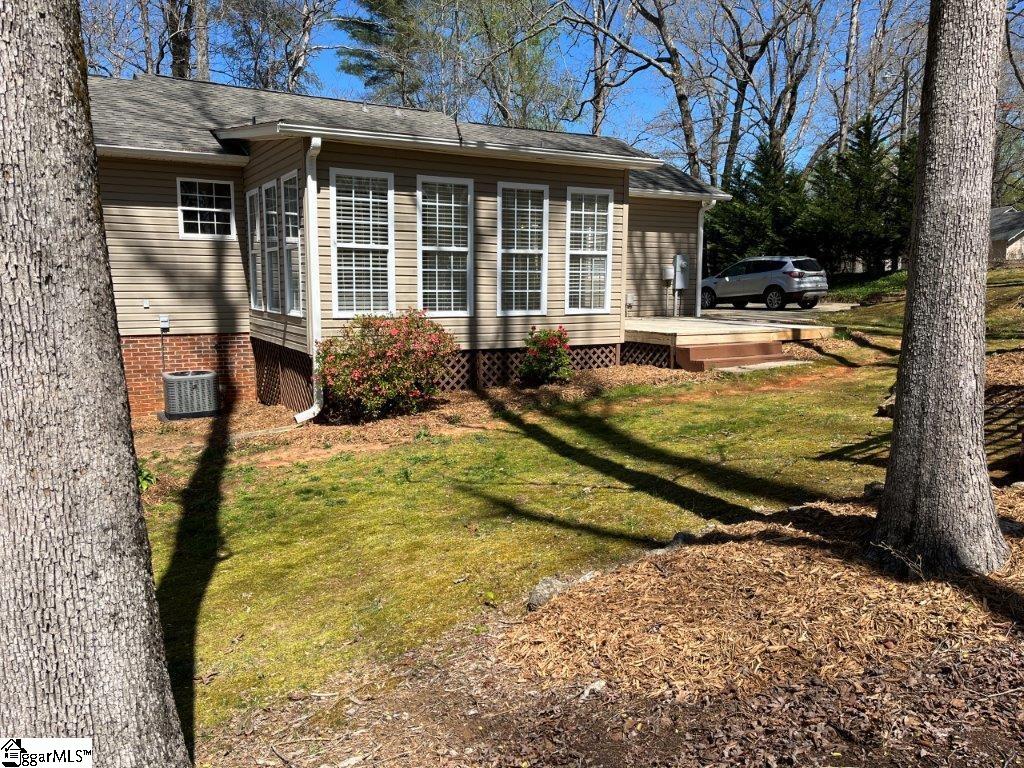982 Bates Crossing Road Travelers Rest, SC 29690 - Photo 4 of 20