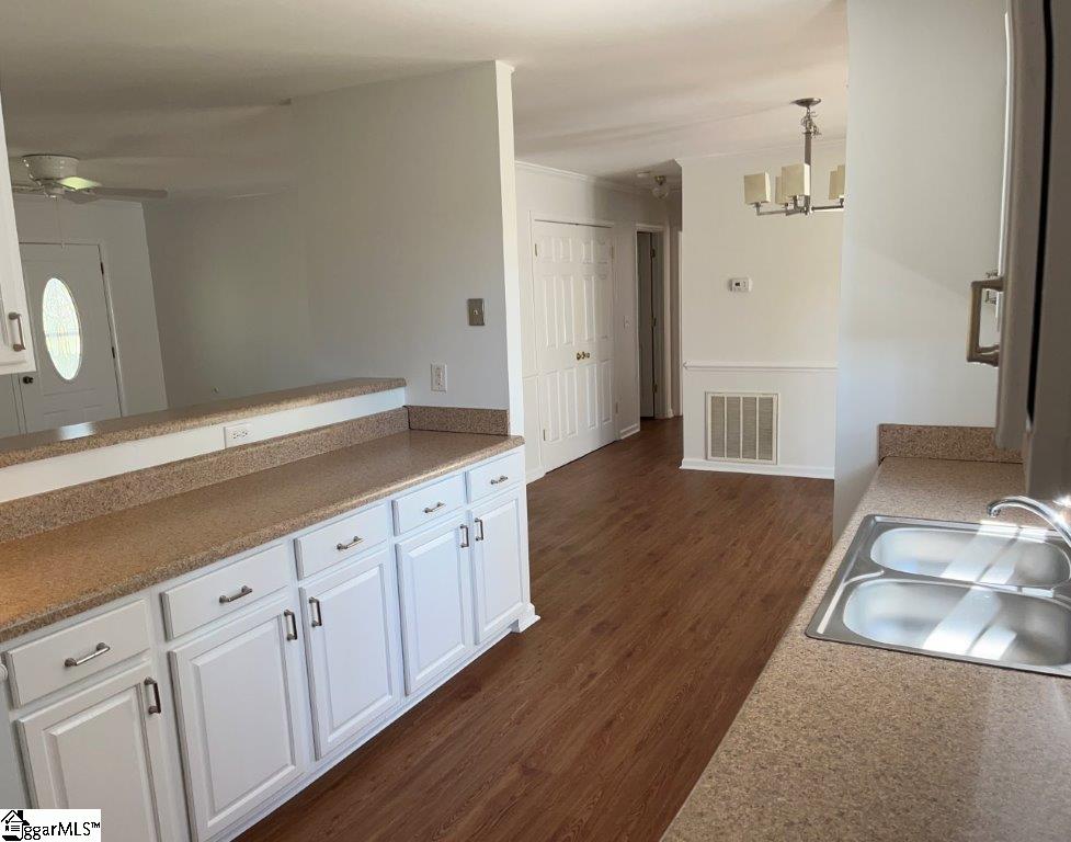 982 Bates Crossing Road Travelers Rest, SC 29690 - Photo 8 of 20