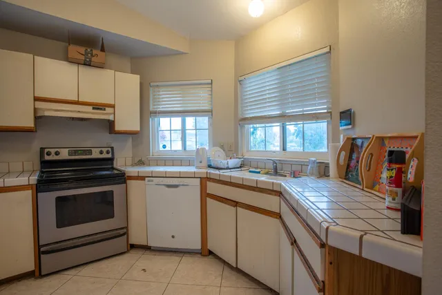 $310,000 | 8069 Halkeep Way, Sacramento, CA 95823