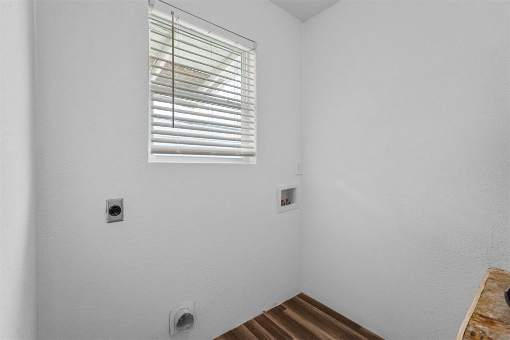 407 North Carter Street Howe, TX 75459 - Photo 9 of 18