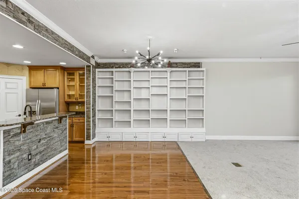 a view of livingroom with furniture