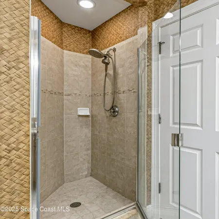 $425,000 | 1437 Pineapple Avenue, Unit 302, Melbourne, FL 32935