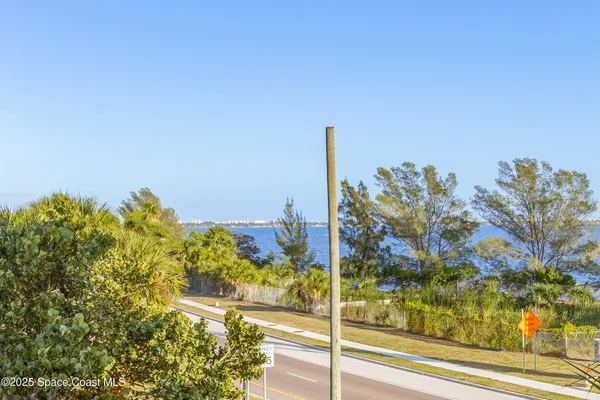 $425,000 | 1437 Pineapple Avenue, Unit 302, Melbourne, FL 32935