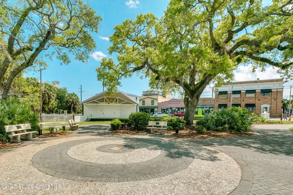 $425,000 | 1437 Pineapple Avenue, Unit 302, Melbourne, FL 32935