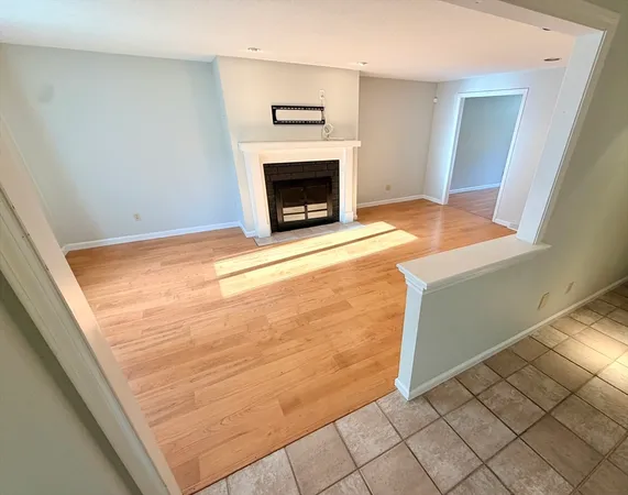 $267,900 | 11 Mansion Woods Drive, Unit F, Agawam, MA 01001