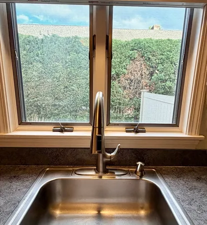 $267,900 | 11 Mansion Woods Drive, Unit F, Agawam, MA 01001