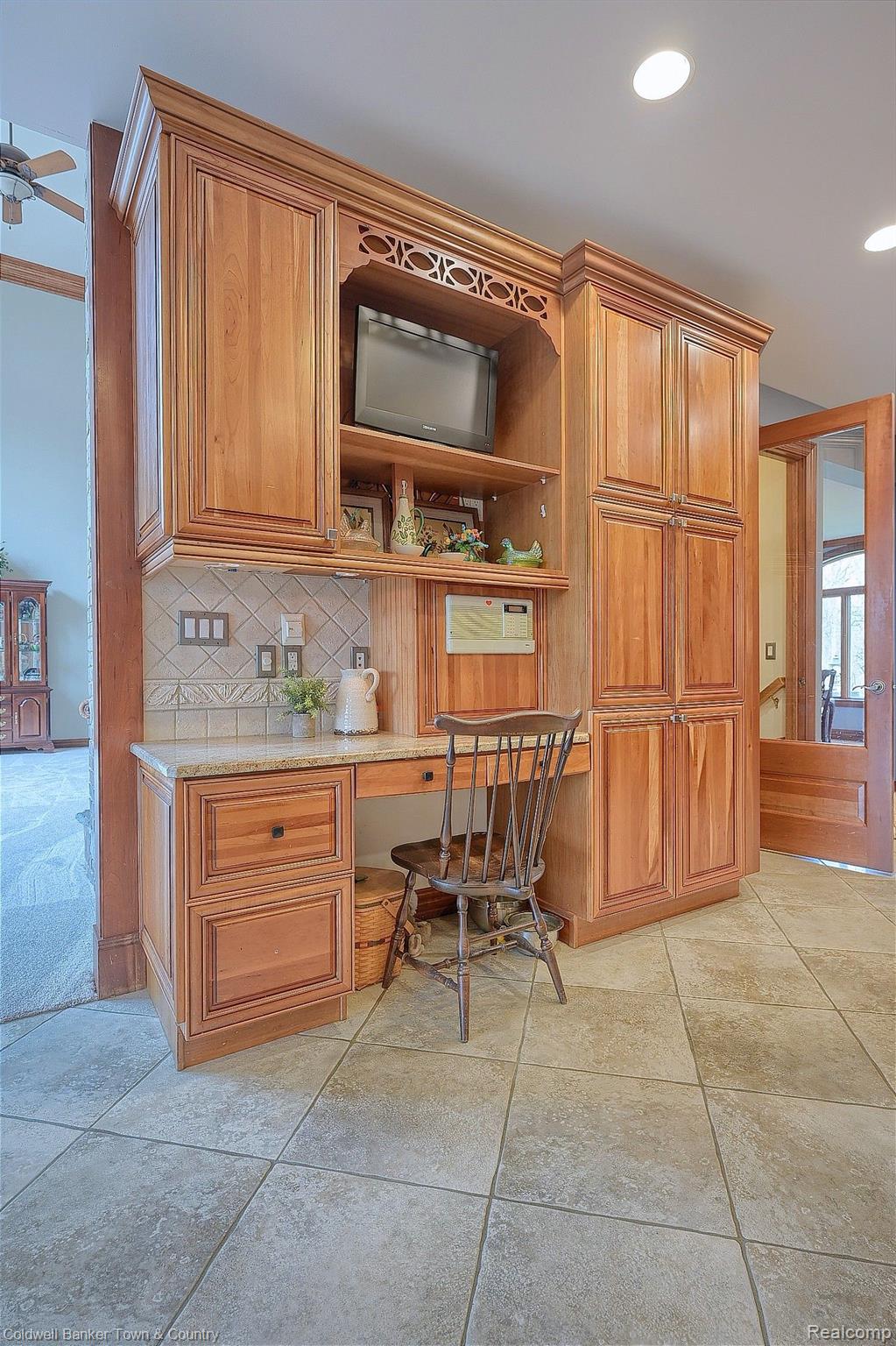 9580 Bergin Road Howell, MI 48843 - Photo 26 of 88 Gallery Image 26