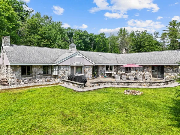 $850,000 | 16 Davis Point Road, Wayne, ME 04284