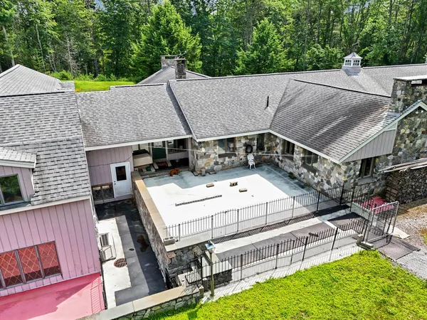 $850,000 | 16 Davis Point Road, Wayne, ME 04284