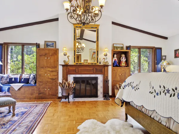 $850,000 | 16 Davis Point Road, Wayne, ME 04284