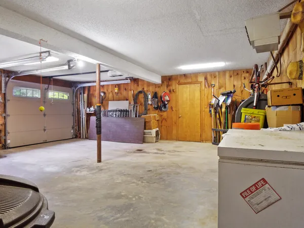 $850,000 | 16 Davis Point Road, Wayne, ME 04284