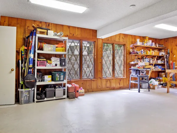 $850,000 | 16 Davis Point Road, Wayne, ME 04284