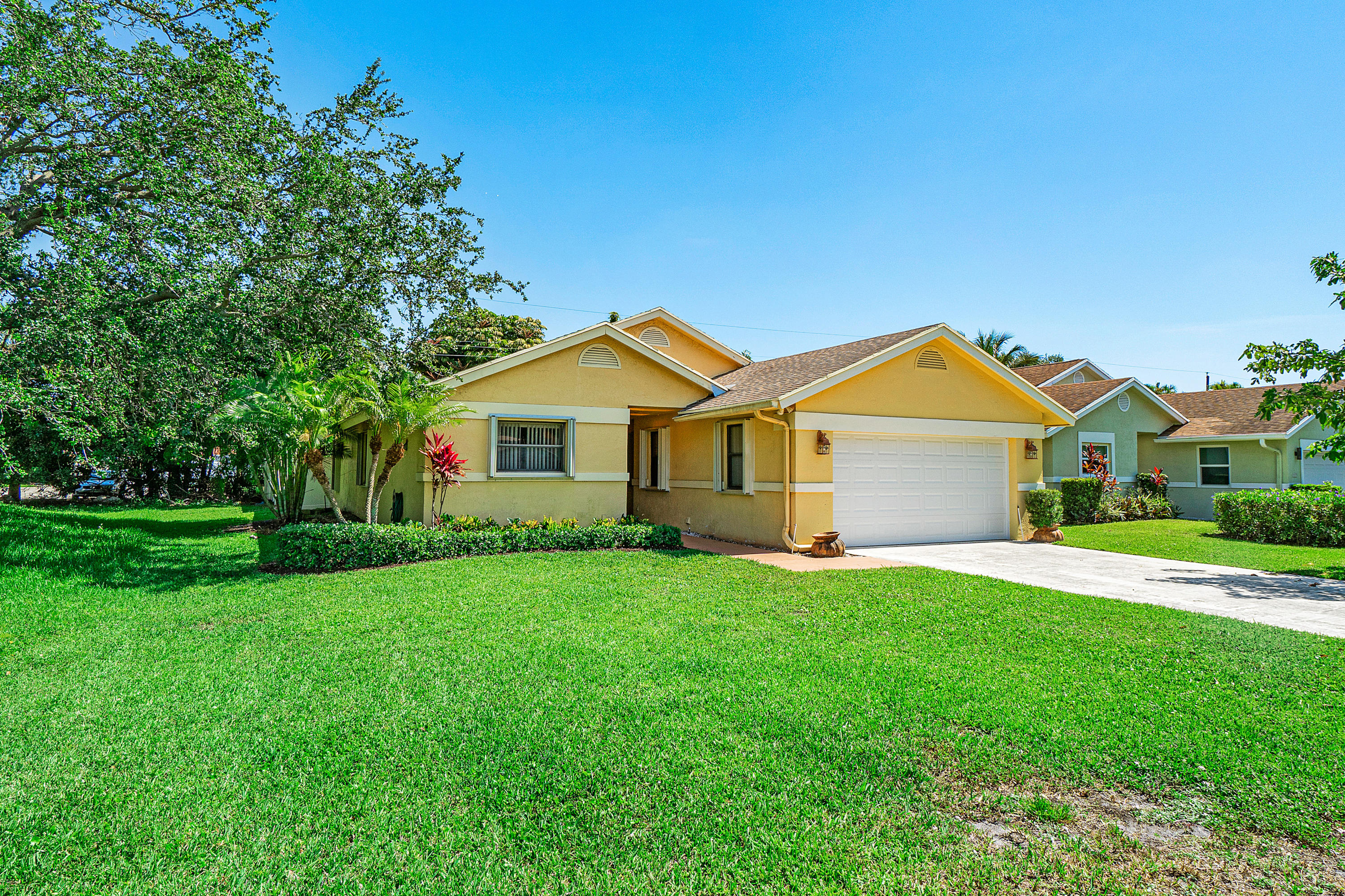 1175 Southwest 18th Street Boca Raton, FL 33486 - Photo 3 of 27 003-1175SW18thSt-BocaRaton-FL-full