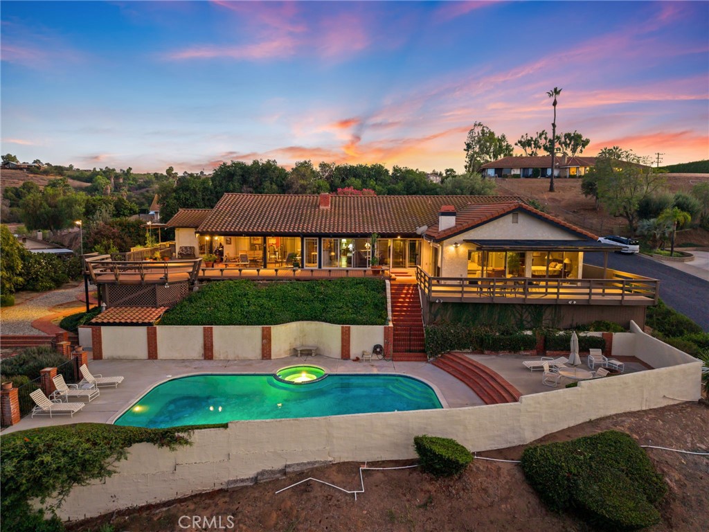 14560 Viewcrest Drive Riverside, CA 92503 - Photo 9 of 75 Gallery Image 9