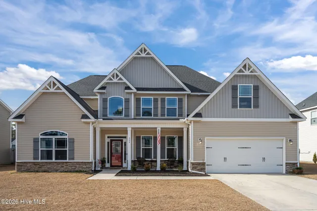 $495,000 | 304 Bear Run, Maple Hill, NC 28454