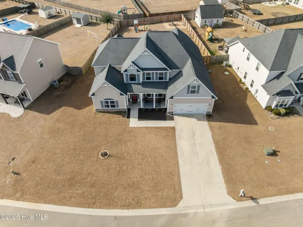 $479,900 | 304 Bear Run, Maple Hill, NC 28454