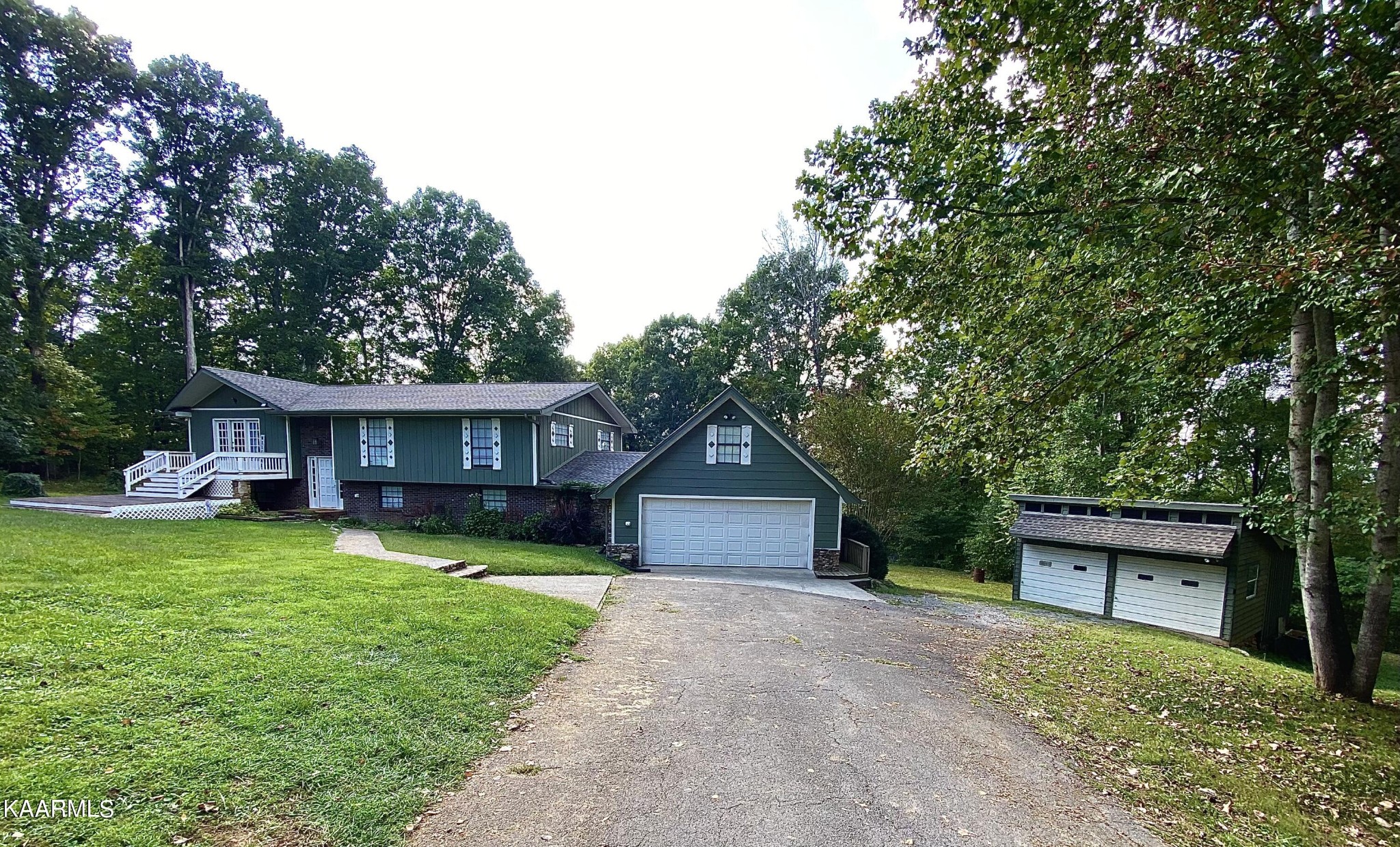 141 Hillcrest Court Decatur, TN 37322 - Photo 6 of 35