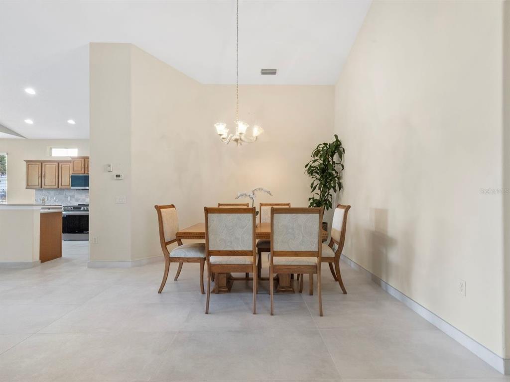 8135 Indigo Ridge Terrace Bradenton, FL 34201 - Photo 12 of 83