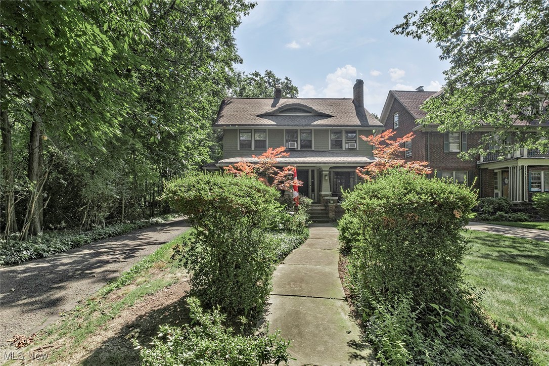 1539 Compton Road Cleveland Heights, OH 44118 - Photo 2 of 40