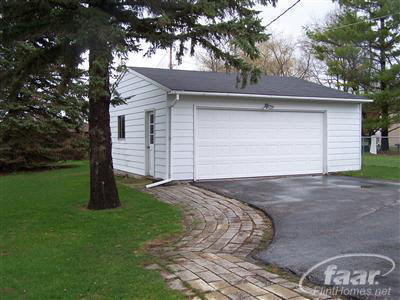 3184 North McKinley Road Flushing, MI 48433 - Photo 5 of 17 20181336-4.JPG