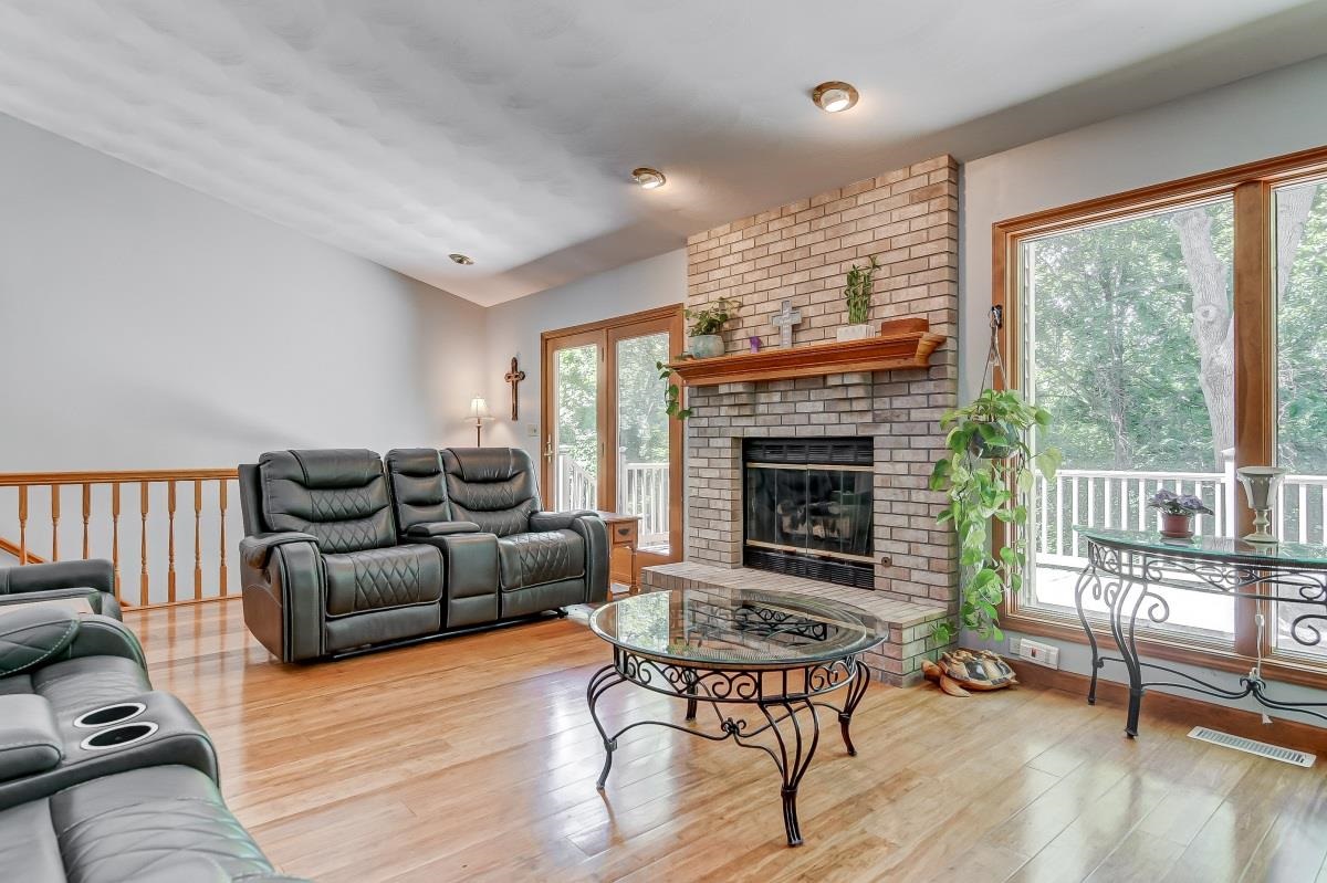 29 Charlene Lane Springfield, IL 62711 - Photo 3 of 35