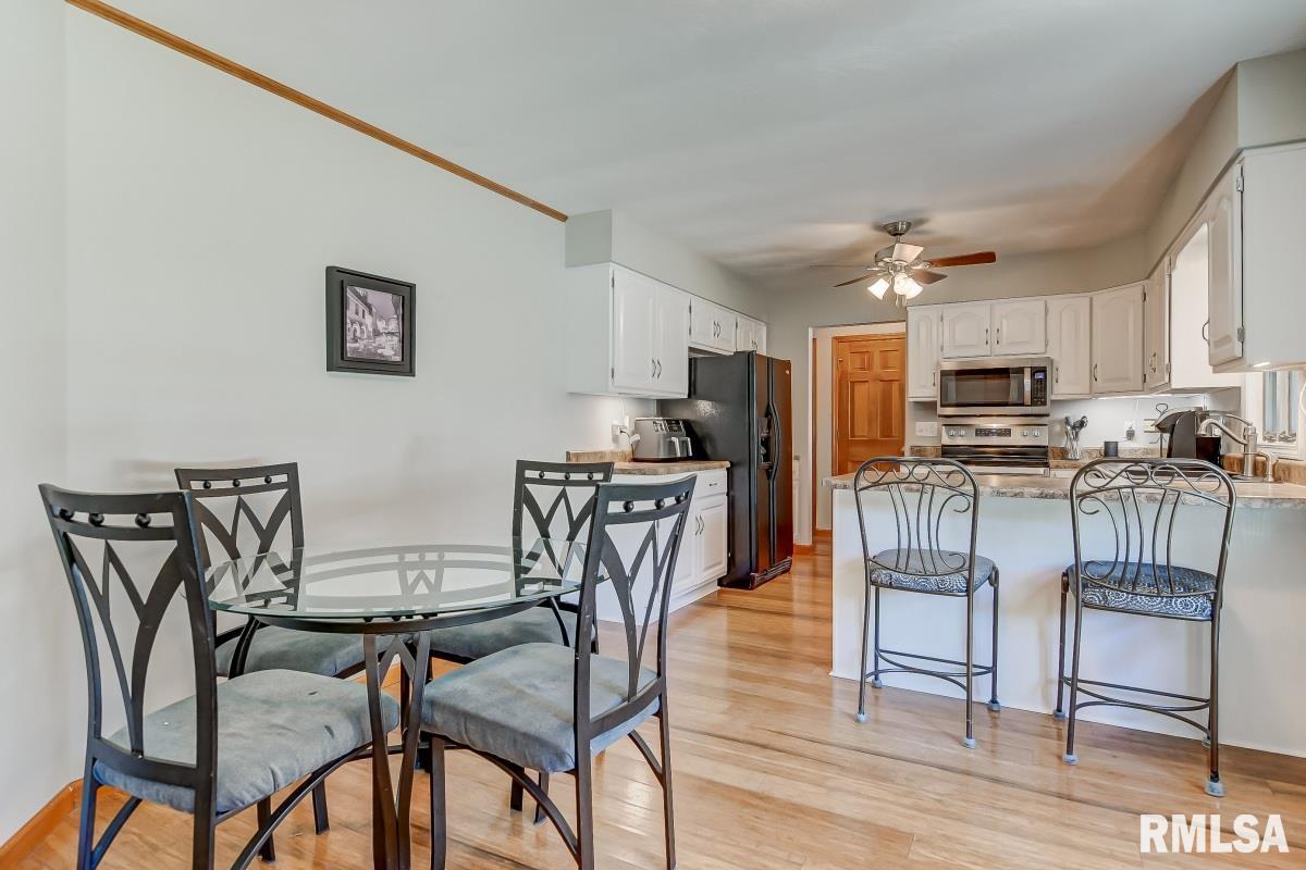 29 Charlene Lane Springfield, IL 62711 - Photo 6 of 35
