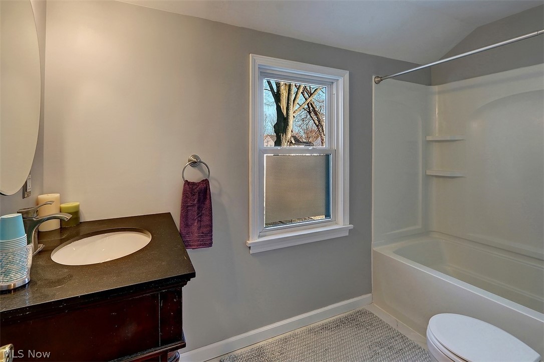 1287 Ford Road Lyndhurst, OH 44124 - Photo 23 of 28