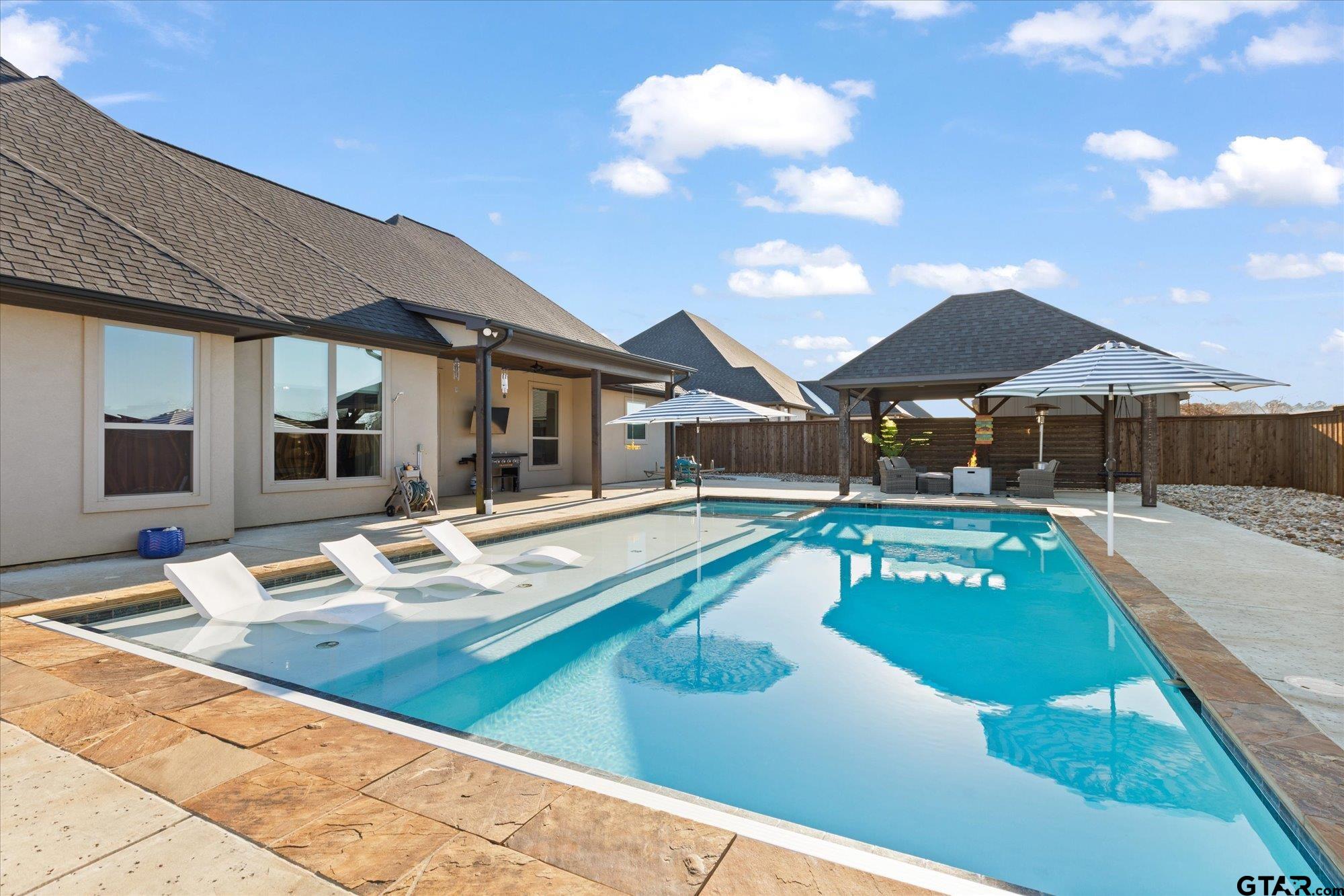 285 Heritage Way Bullard, TX 75757 - Photo 3 of 46