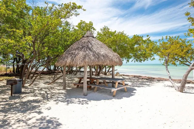 $2,699,000 | 141 El Capitan Drive, Islamorada, FL 33036