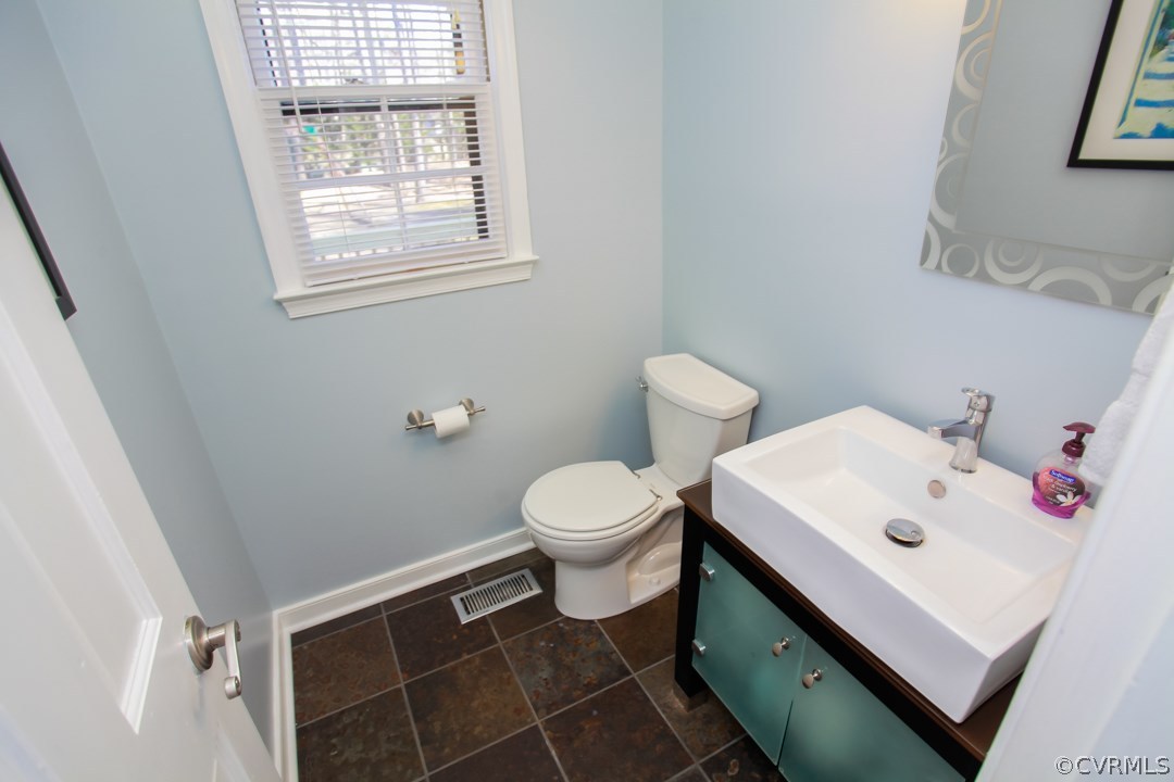 713 Spirea Road Chesterfield, VA 23236 - Photo 16 of 33 Gallery Image 16