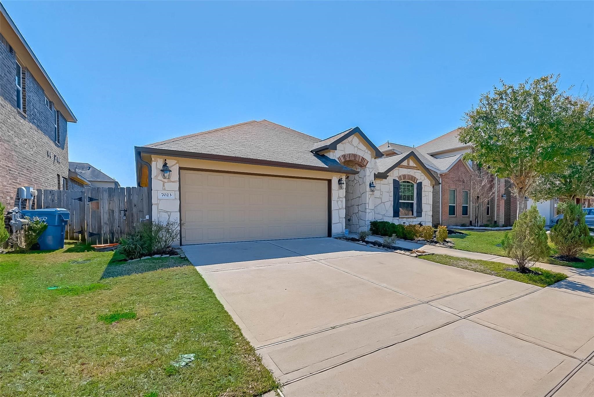 7023 Villa Mountain Lane Spring, TX 77379 - Photo 2 of 15 Photos are not current.