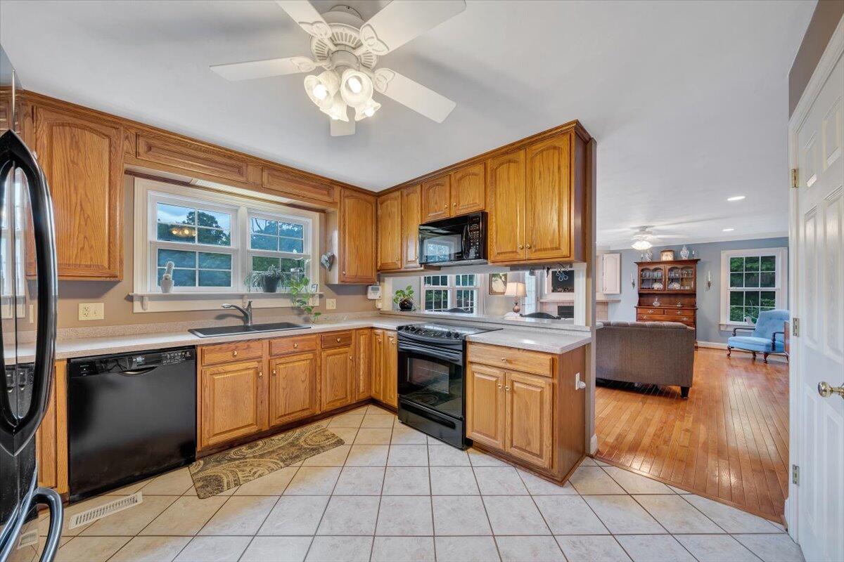 3722 Winding Way Road Southwest Roanoke, VA 24015 - Photo 18 of 63 01-Rapid Imagery-2366