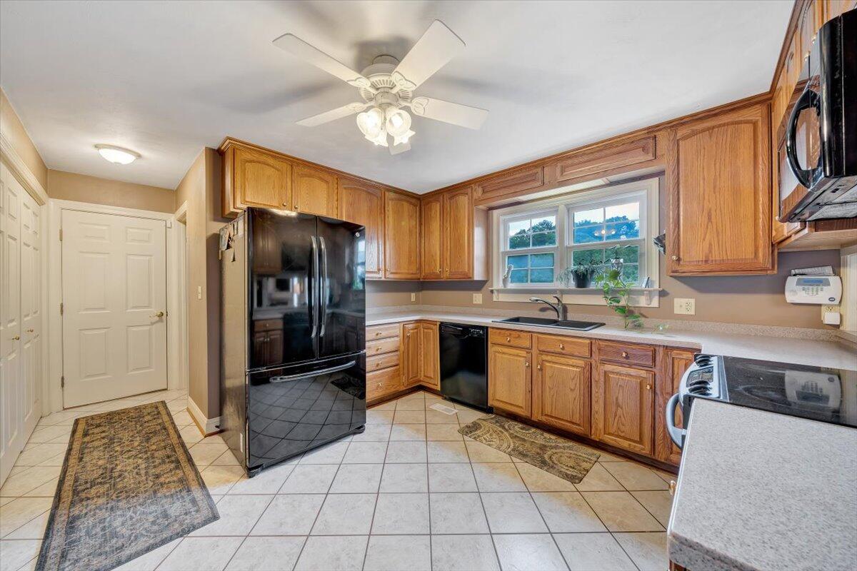 3722 Winding Way Road Southwest Roanoke, VA 24015 - Photo 21 of 63 02-Rapid Imagery-2367