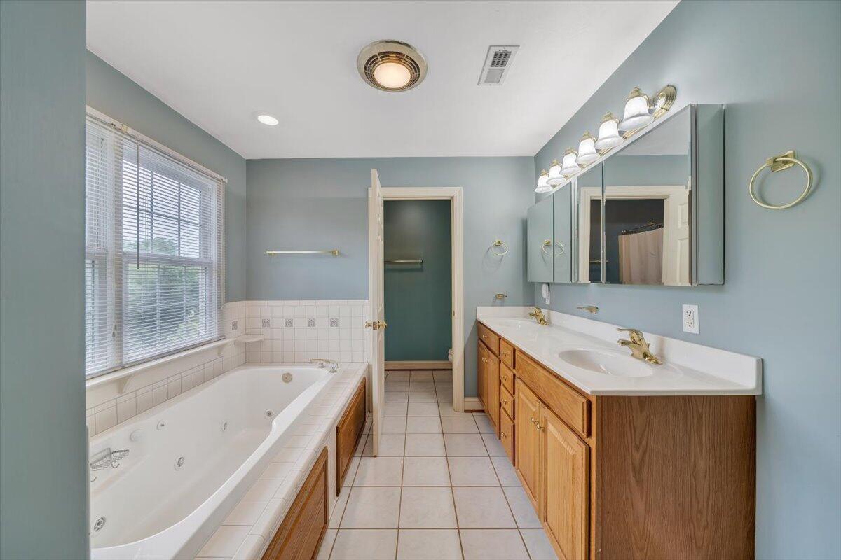 3722 Winding Way Road Southwest Roanoke, VA 24015 - Photo 36 of 63 20-Rapid Imagery-2382