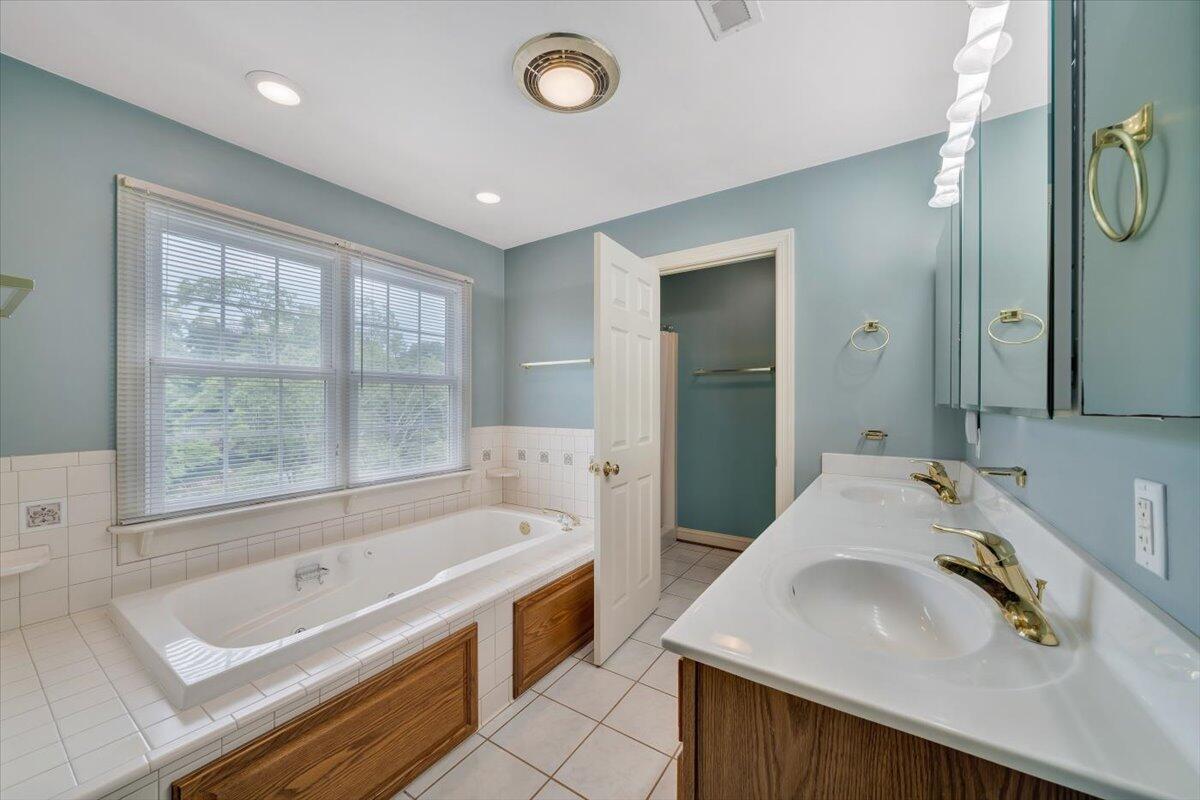 3722 Winding Way Road Southwest Roanoke, VA 24015 - Photo 38 of 63 19-Rapid Imagery-2381