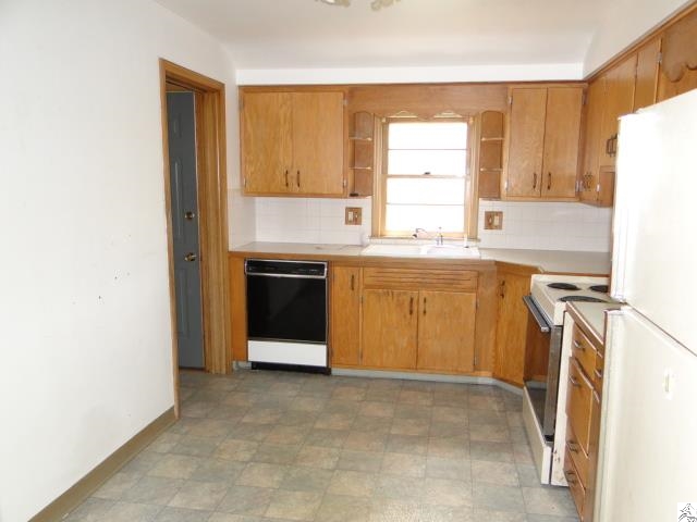 5106 Oneida Street Duluth, MN 55804 - Photo 4 of 16 Gallery Image 4
