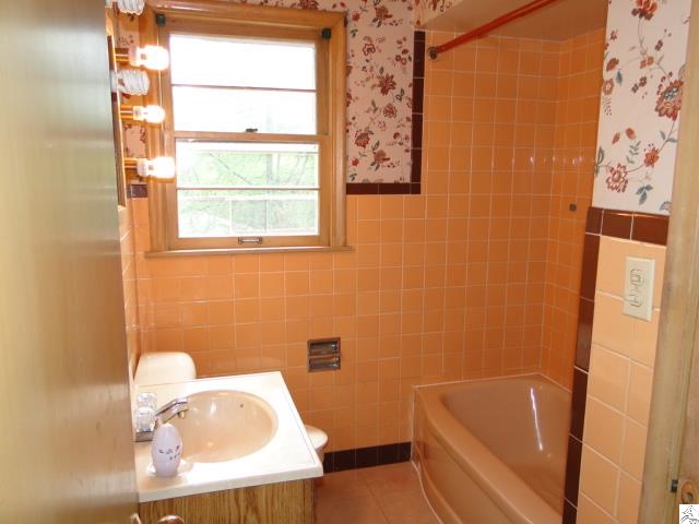 5106 Oneida Street Duluth, MN 55804 - Photo 7 of 16 Gallery Image 7