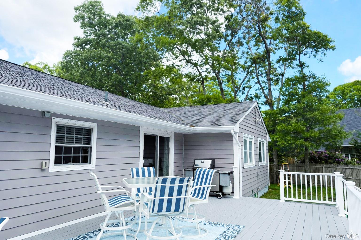 36 Matthews Drive Remsenburg, NY 11960 - Photo 8 of 21