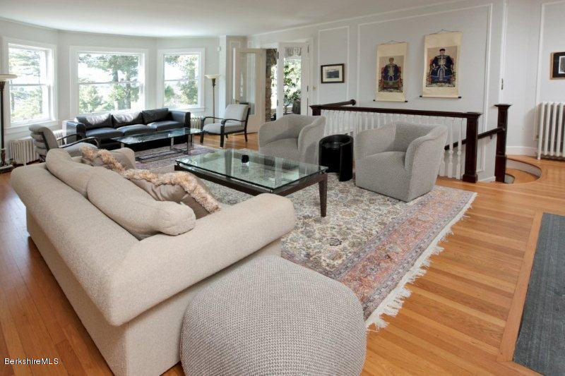 19 Ice Glen Road Stockbridge, MA 01262 - Photo 16 of 24 Living Room