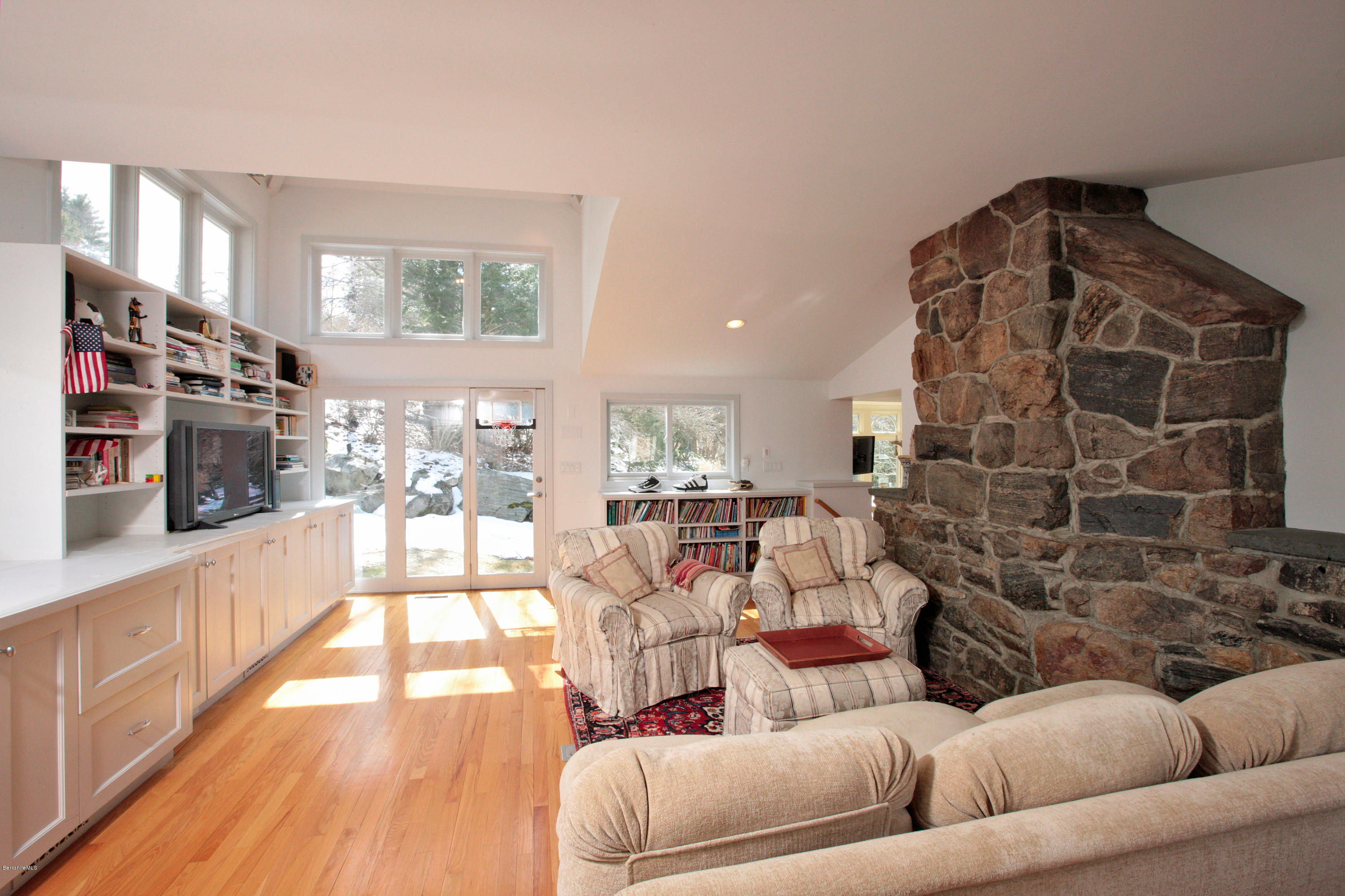 19 Ice Glen Road Stockbridge, MA 01262 - Photo 10 of 24 Sunroom / Playroom