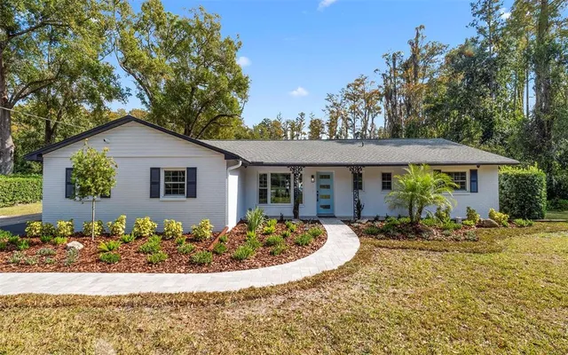 $689,900 | 11201 Hidden Valley Drive, Tampa, FL 33618