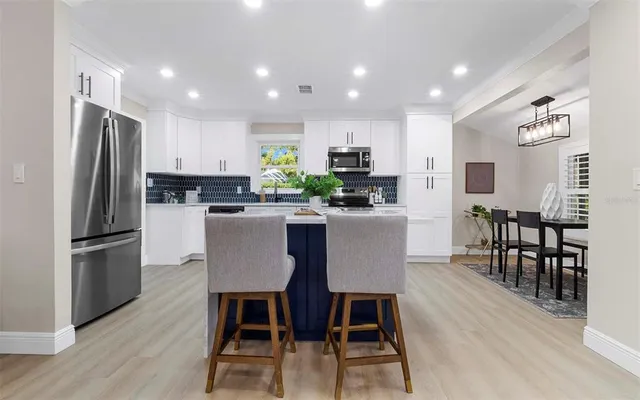 $689,900 | 11201 Hidden Valley Drive, Tampa, FL 33618