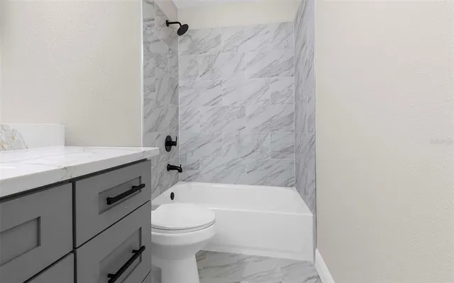 $689,900 | 11201 Hidden Valley Drive, Tampa, FL 33618