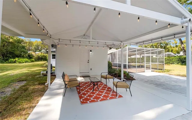 $689,900 | 11201 Hidden Valley Drive, Tampa, FL 33618