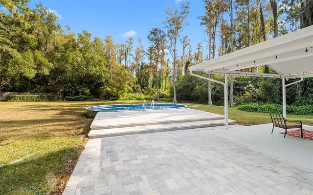 $689,900 | 11201 Hidden Valley Drive, Tampa, FL 33618