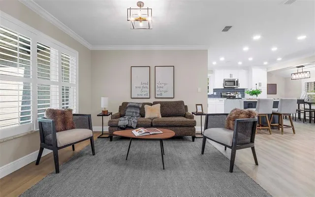 $689,900 | 11201 Hidden Valley Drive, Tampa, FL 33618